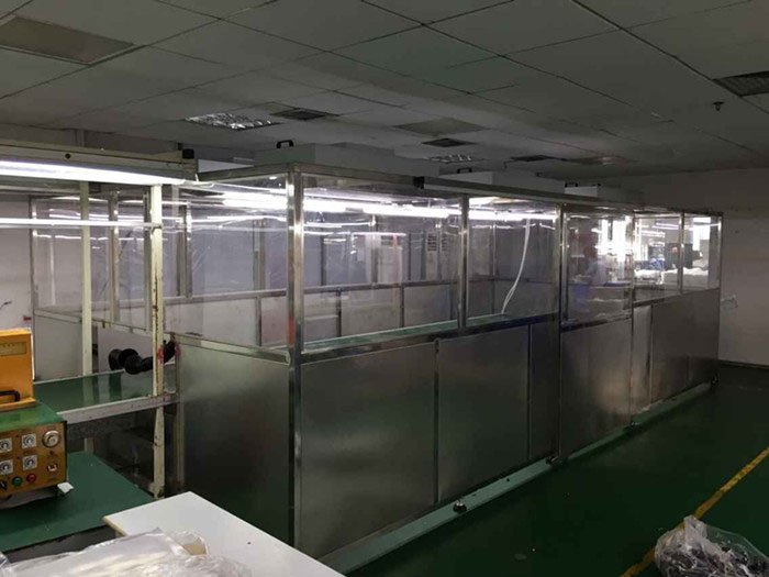 可拓展洁净棚又称为连体净化棚或者可连接无尘棚，层流工作棚