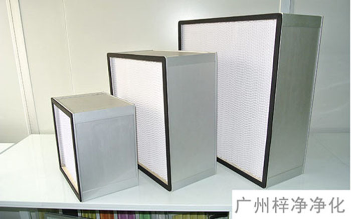 F-S有隔板中效空气过滤器主要用于制药、电子、食品厂房中洁净/空调/通风系统的中级过滤。